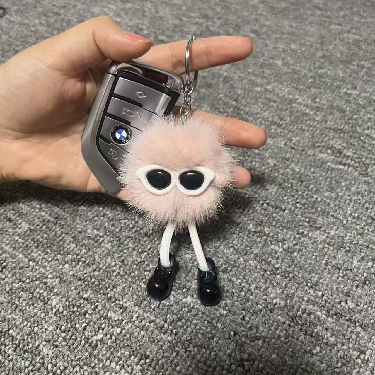 Plush Pendant, Niche Doll Machine, School Event Gift, Keychain, Backpack, Sunglasses, Small Goods for Stall Selling, Figurine