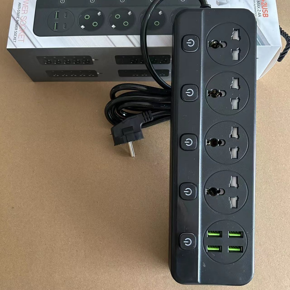 Gabinete de montaje de Yiwu, estándar europeo, estándar europeo, orificio multifunción transfronterizo más interruptor de control de enchufe de alimentación USBType-C