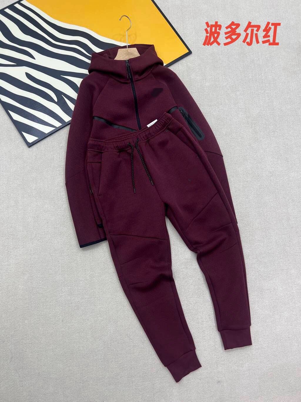 Set. wine red / S