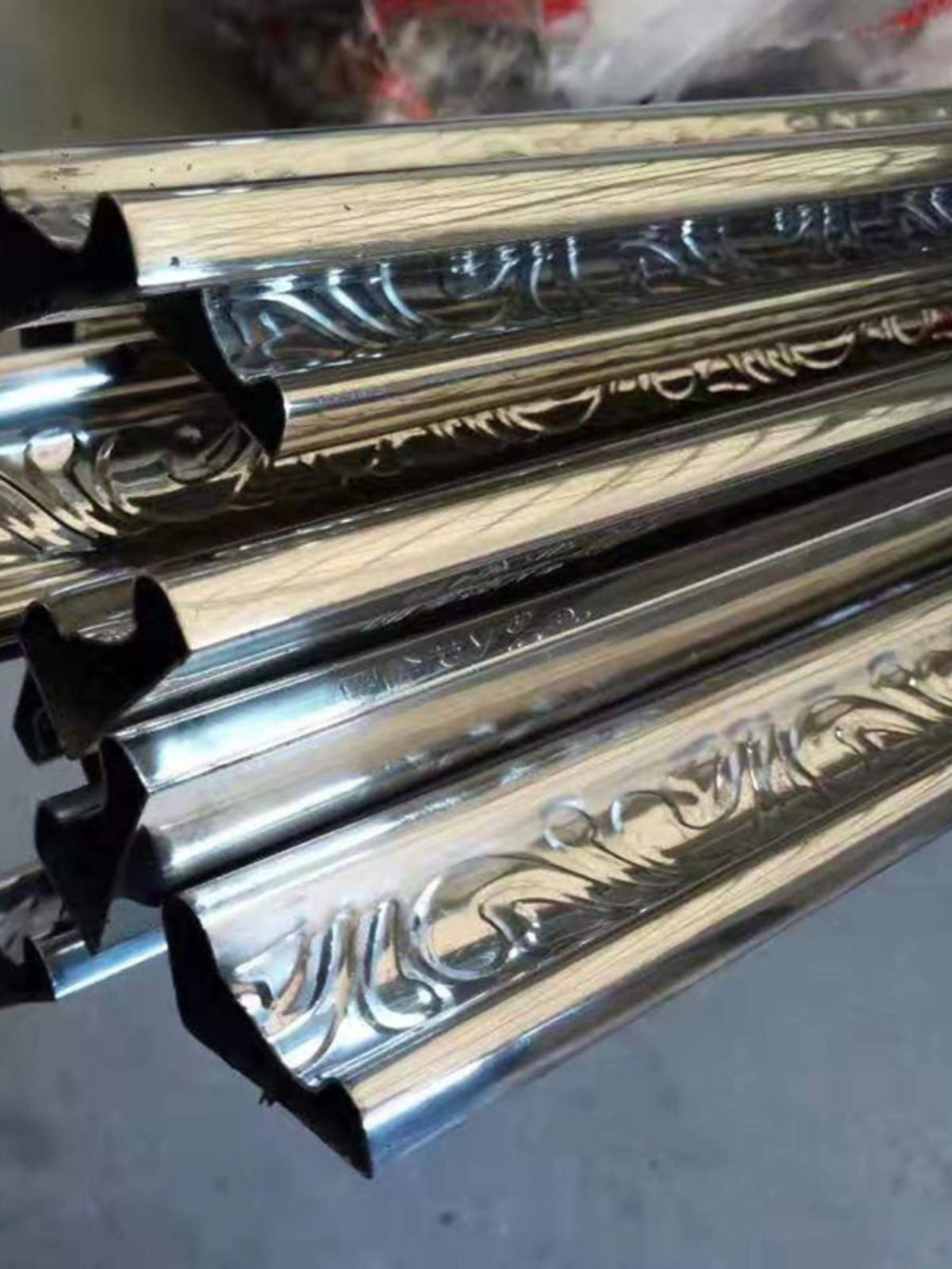 304不锈钢欧式大门压边条庭院大门下封板装饰压边管门花配件钛金