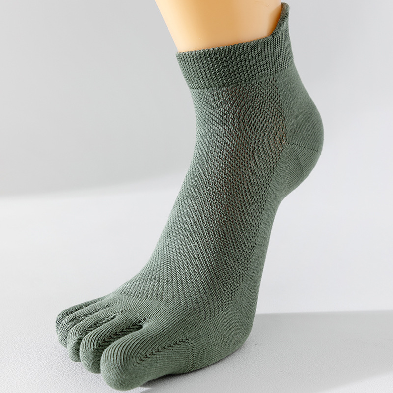 Nuevos calcetines de cinco dedos para hombres y mujeres sin hueso anti-boleta primavera y verano ultra delgados peinados de algodón corto calcetines invisibles de malla