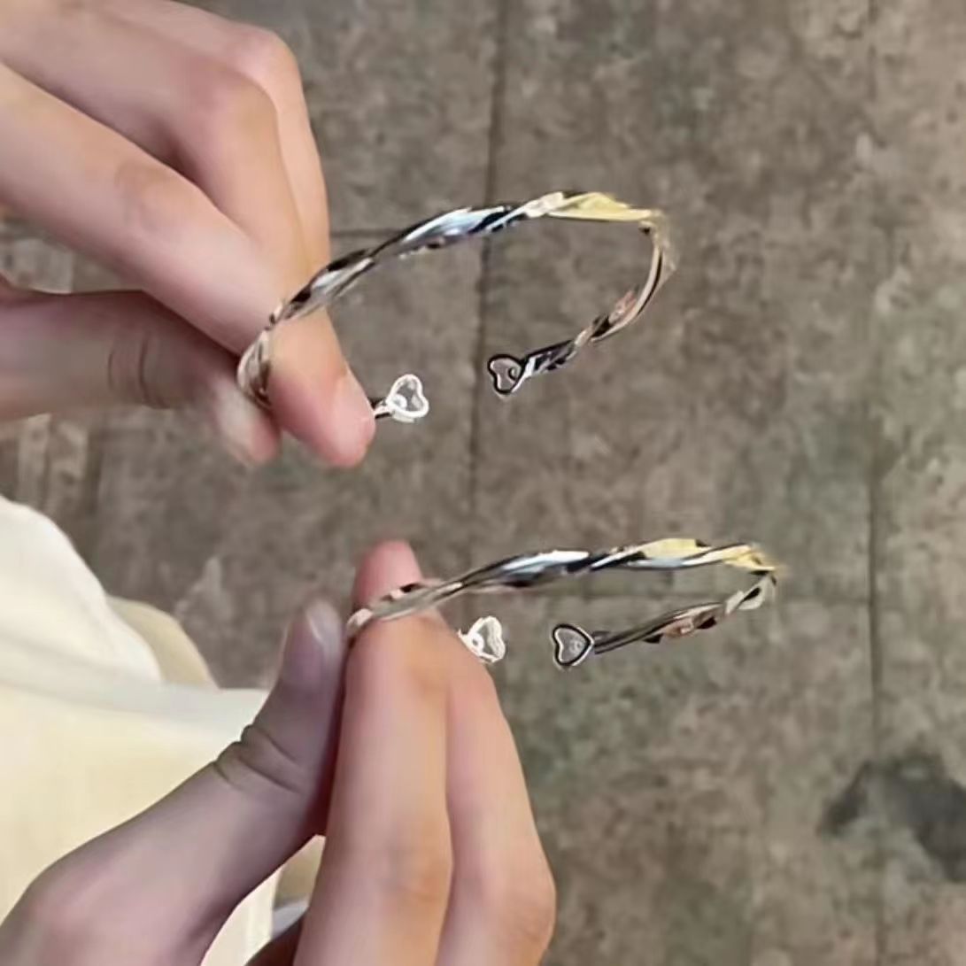 Cuatro piezas estilo nacional retro novias pulsera luz nicho de lujo de alta calidad pulsera todo partido abierto pulsera ajustable para las mujeres