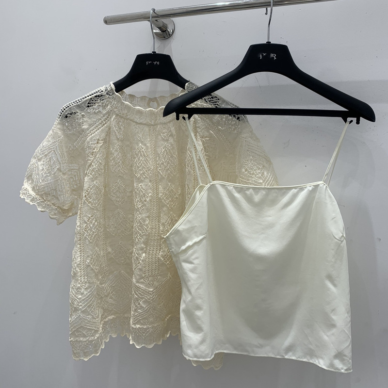 25 Spring/Summer New Knitted Round Neck Short Sleeve Lace Short Sleeve with Inner Hollow Ultra-Thin Back Button
