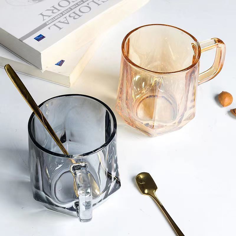 彩色玻璃把手杯网红创意六棱杯水杯牛奶杯果汁杯饮料杯高颜安零容