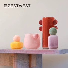 装饰花瓶;仿真花;树脂工艺品