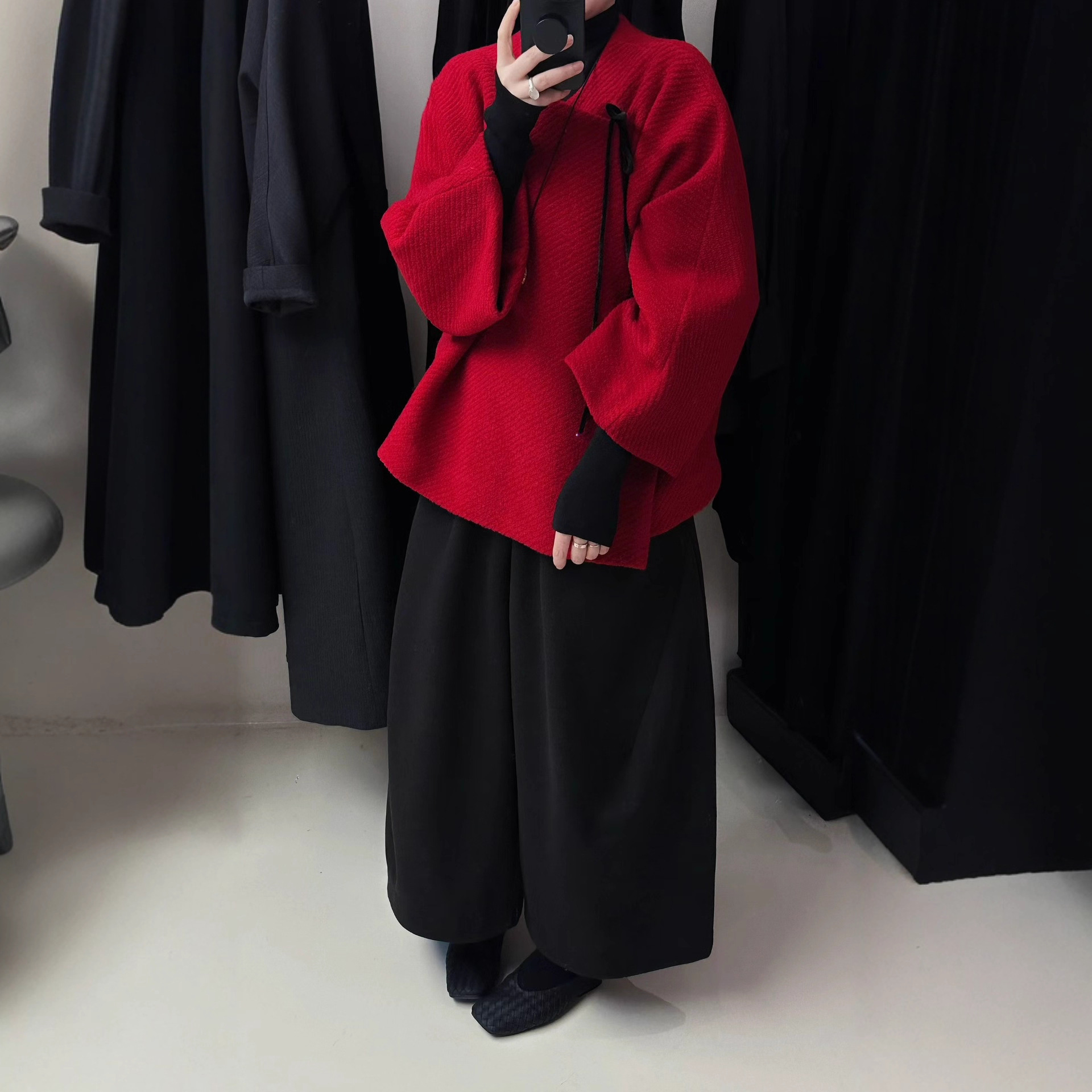 2025秋冬新款大码新中式红色系带上衣翻领外套女宽松短款大衣