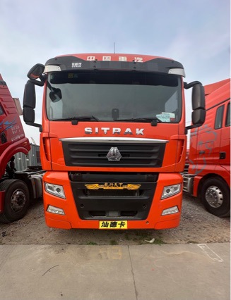 现车出售二手2021年2月份上户，汕德卡480马力，自动挡带液缓