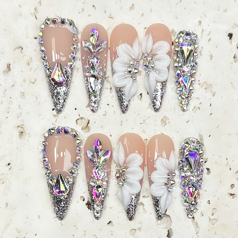 10-Piece Set of European and American Cross-Border Handmade Wearable Nails, Long Pointed Full Rhinestone White Flower Design, Light Luxury Detachable Nail Stickers 10-Piece Set of European and American Cross-Border Handmade Wearable Nails, Long Pointed Full Rhinestone White Flower Design, Light Luxury Detachable Nail Stickers