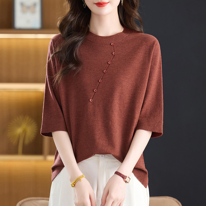Middle-Aged Mom's Spring and Autumn Half-Sleeve T-Shirt, Thin Knit Top, Loose Fit, Stylish Large Size Sweater, Round Neck Base Layer