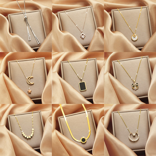 Sweet forest-style titanium steel necklace for women, versatile and non-fading, niche design, fashionable pendant, temperament, clavicle chain jewelry