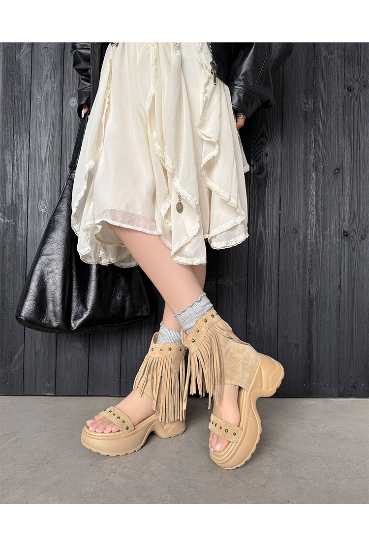 Boot nữ cổ thấp đế xuồng cao gót 9 cm, mũi hở phong cách phương Tây, tua rua đinh tán — Màu caramel, màu mơ chi tiết 16