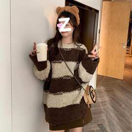 2025秋冬古着复古棕色条纹破洞毛衣女外搭温柔软糯针织宽松慵懒风