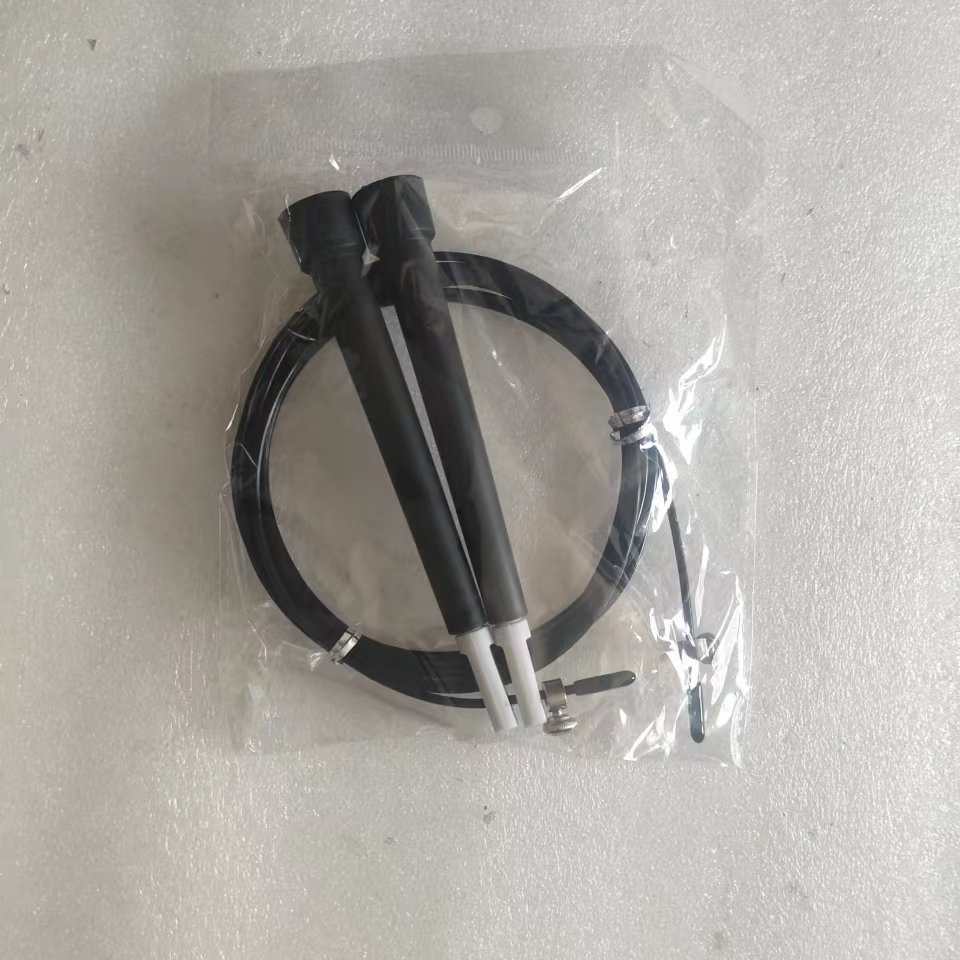 Cuerda de saltar de velocidad de plástico de diez colores con cable de acero PVC para preparación de exámenes, entrenamiento de velocidad, fitness y cabezal blanco universal.