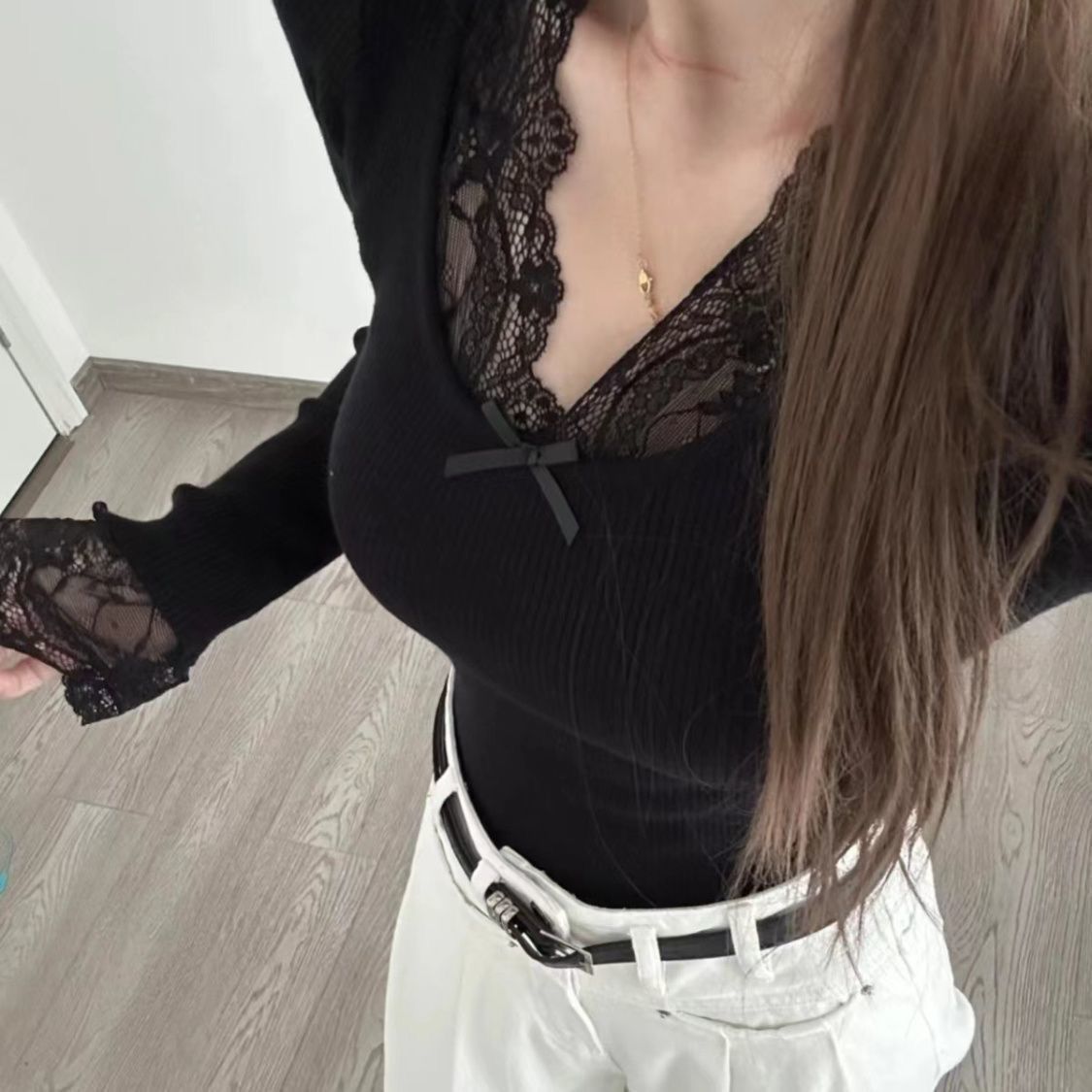 大码胖MM法式蕾丝v领保暖内衣冬显瘦温柔长袖T恤打底上衣内搭外穿