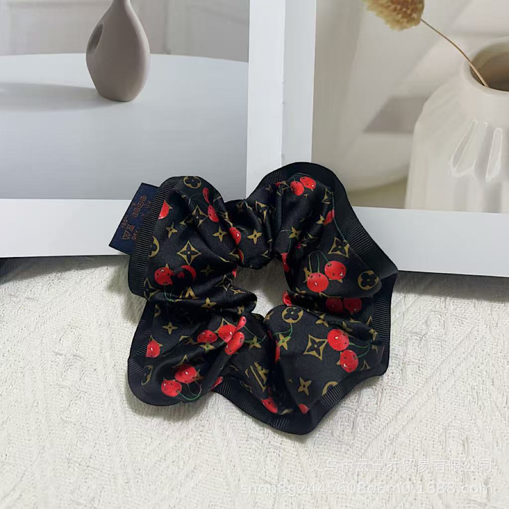 Classic Cherry-Patterned Sweet Hair Tie, Fresh and Fashionable, Versatile High-Elastic Scrunchie Hair Accessory