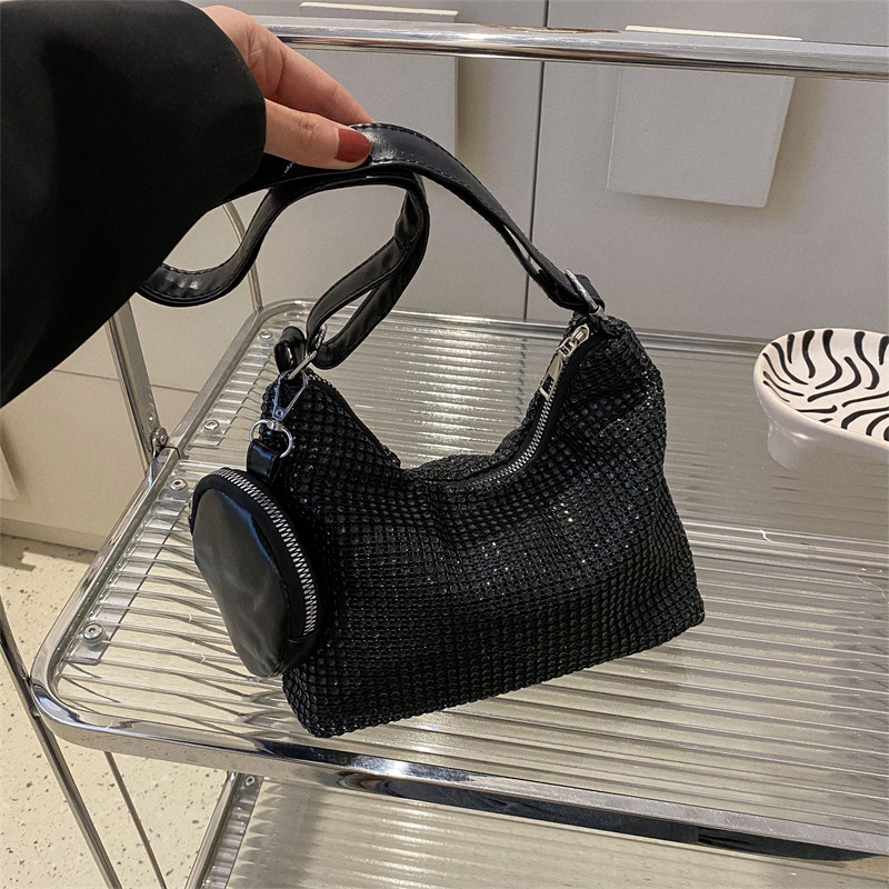 2023 primavera y verano nuevo bolso de hombro de estilo occidental elegante simple bolso de mujer de moda de diamantes de imitación de este año