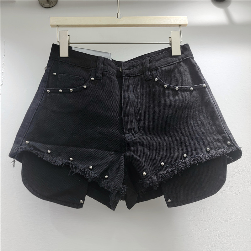 Pantalón Corto Vaquero con Remaches y Flecos de Denim, Pernera Ancha, para Verano y Uso Diario