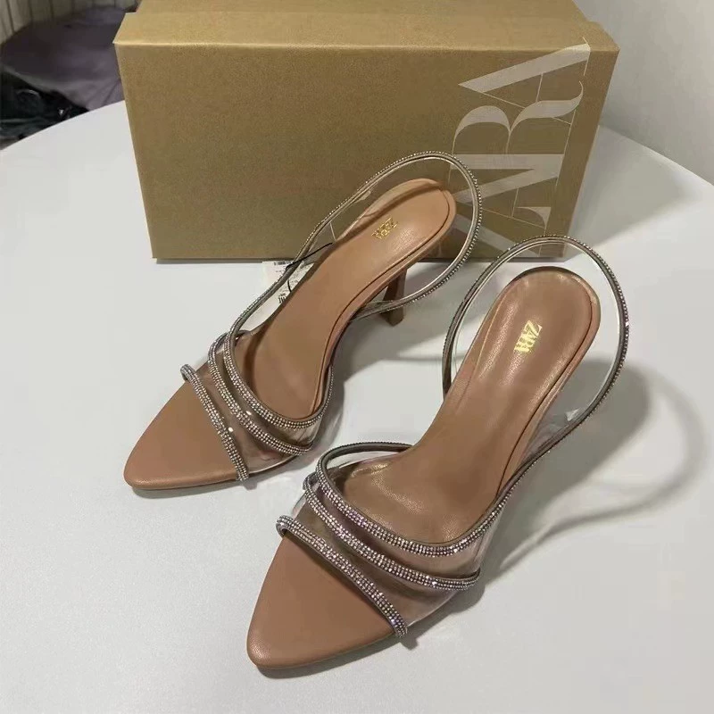 Прямые продажи с фабрики ZA: новые элегантные женские босоножки на высоком каблуке-шпильке с заострённым носком, из ПВХ, с блестящими стразами, открытой пяткой и низким вырезом.