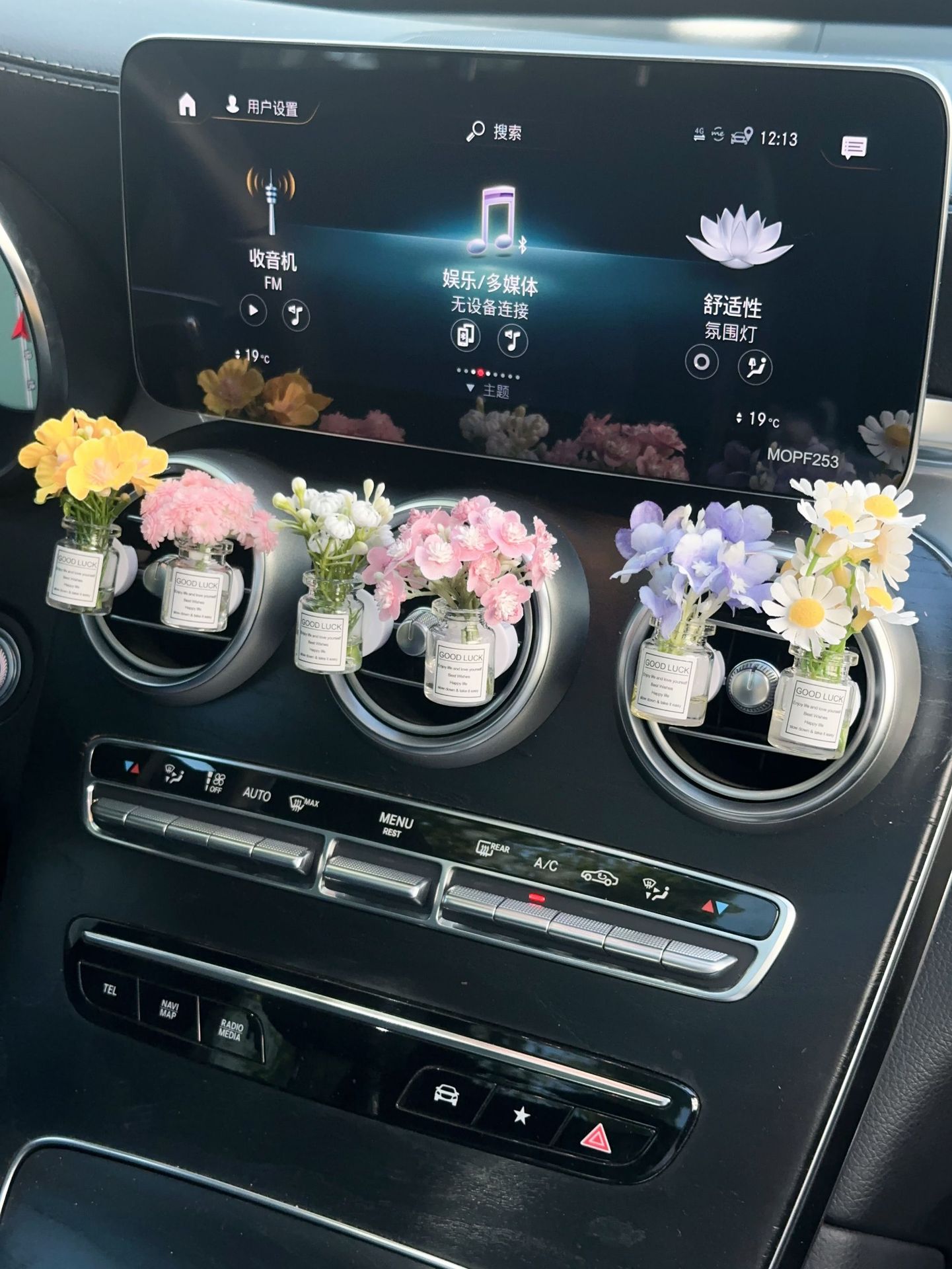 35g Weight Three-dimensional （3D） Pendant Shape Car Interior Decorations Auto Parts 1 Piece Quantity Artificial Flower, Glass Material Car, Flower, Perfume Bottle Pattern Car Flower Perfume Bottle Artificial Flower Glass 1