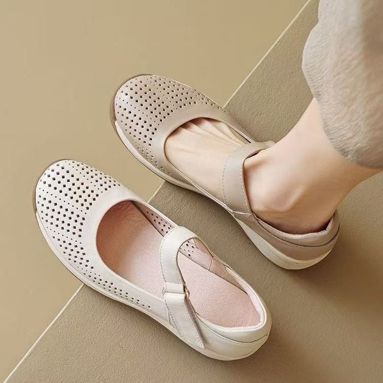 Baotou sandalias para mujeres 2026 verano nuevo estilo de estilo exterior coreano variedad suela gruesa aumentó muffin agujero de aire agujero de zapatos
