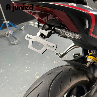 Fighting Short Tail Mudguard Folding – License plate holder/license plate holder