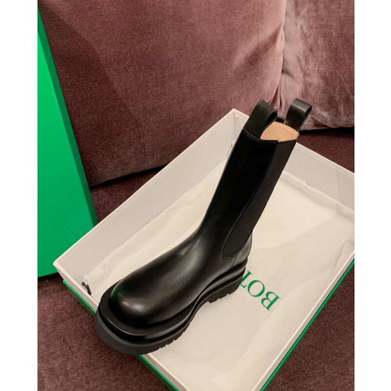 2026 High-End New Thick-Soled Bv Martin Boots for Women, Mid-Calf Boots, Winter Fleece-Lined Genuine Leather Chimney Chelsea Short Boots