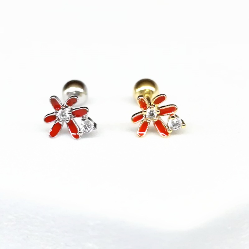 Pointed titanium steel lip stud product view