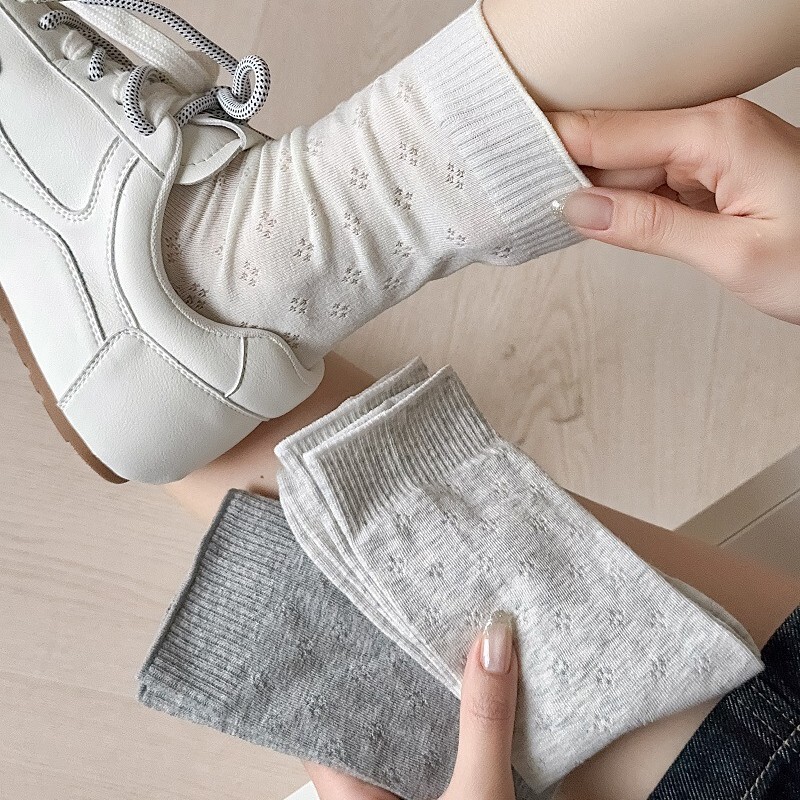 Korean style socks women's hollow four-leaf clover thin boneless mid-length socks solid color mesh breathable pile socks summer stockings