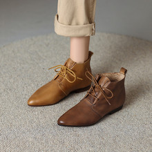 软面牛皮系带低跟短筒靴尖头复古风及踝舒适马丁靴10-20q