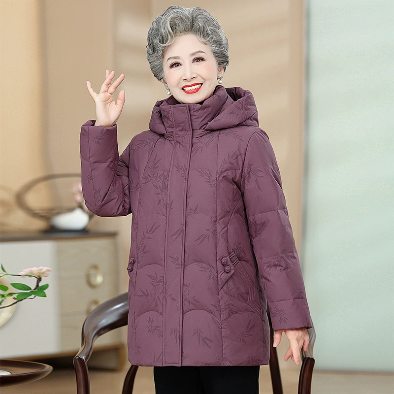 Мать среднего и пожилого возраста пуховик женский короткий с капюшоном новая бабушка теплая зимняя одежда с вышивкой хлопчатобумажная куртка