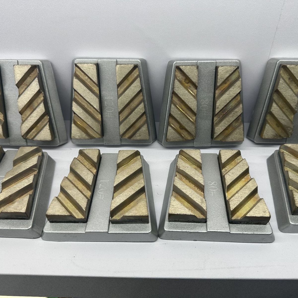 金刚石磨盘大理石人造石岗石石材大板研磨磨块金刚砂专用高效研磨