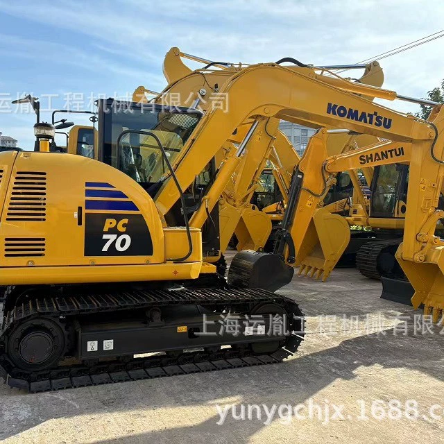 Экскаватор Komatsu 20/35/70 Япония, экскаватор Komatsu 220/300/350 Хэфэй, цена на крупной выставке
