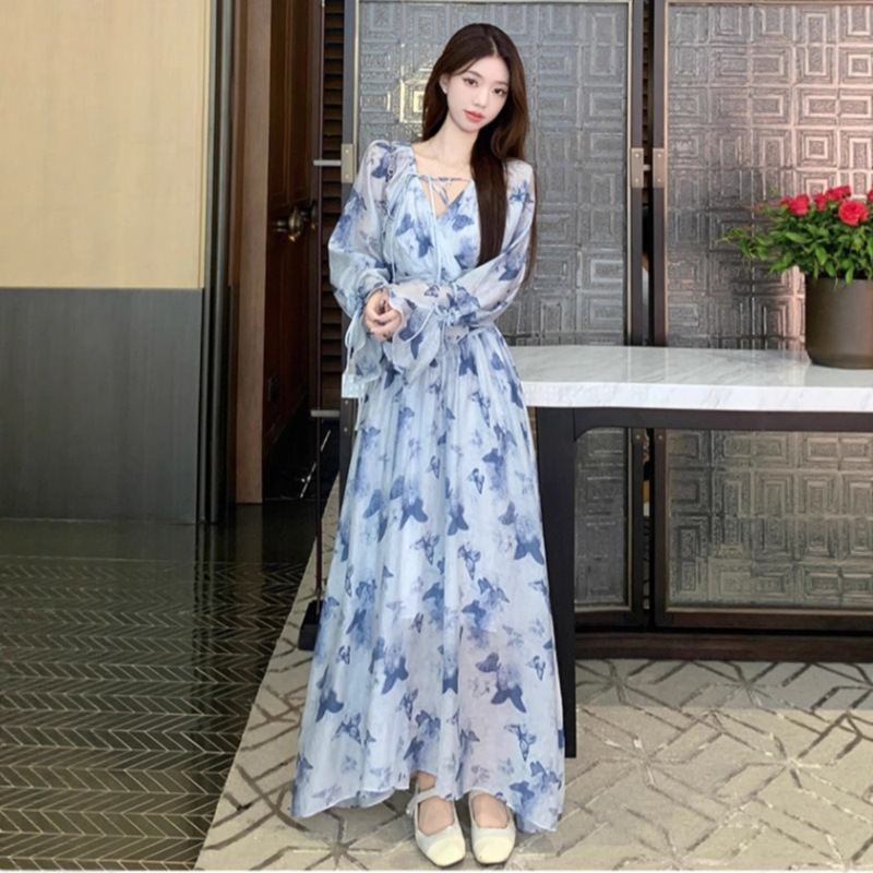 法式茶歇蓝色碎花连衣裙女2025春季大码胖mm海边度假收腰显瘦长裙|undefined