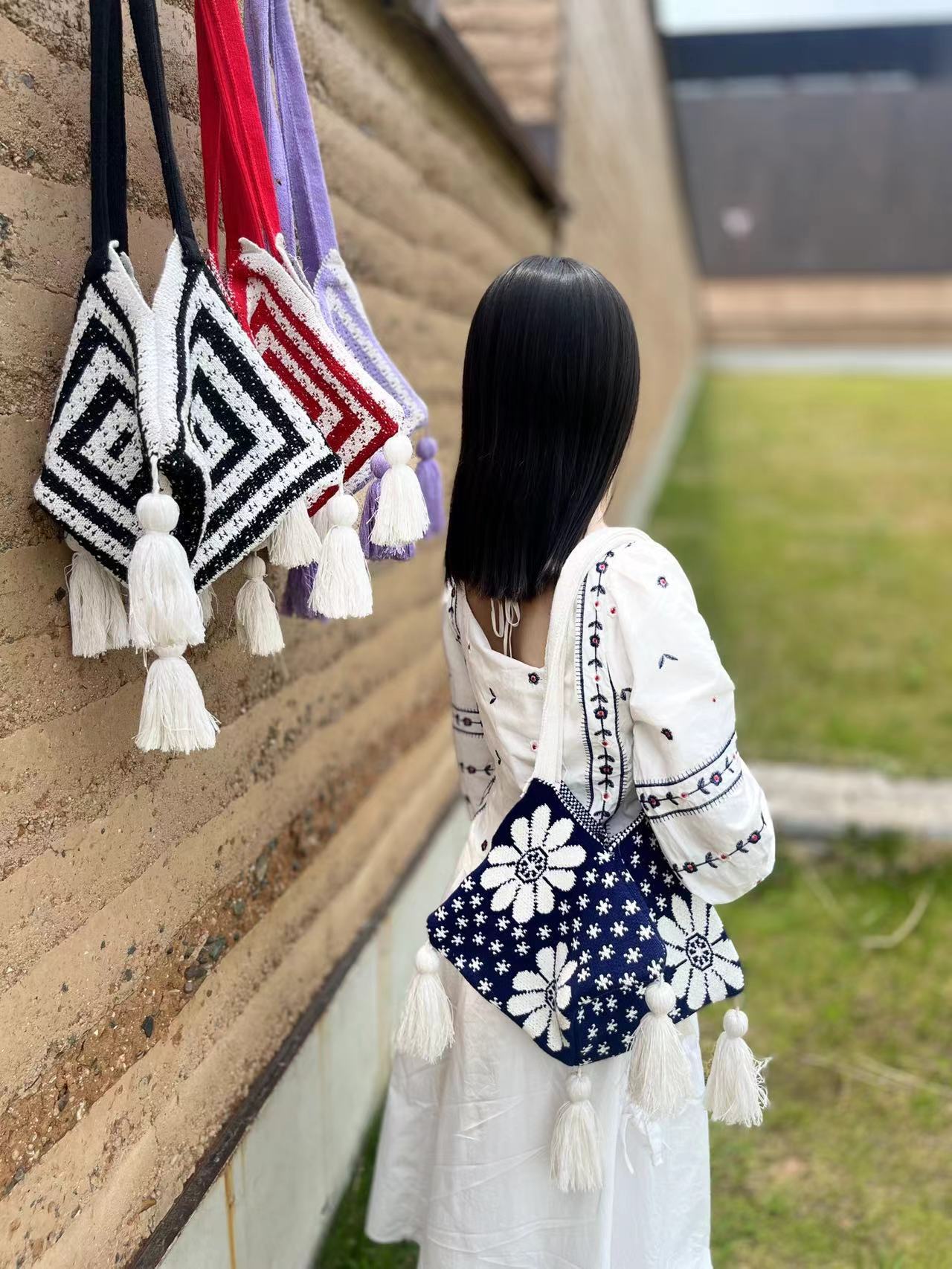 Song Xi's same style zongzi bag ~~ Knitted Chiang Mai zongzi bag single-shoulder bag with two patterns in stock. Close your eyes and purchase Application Scenario