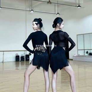 YAYA�����������¿�����ݳ�����ɫ�L�����·��I���K����ȹŮ