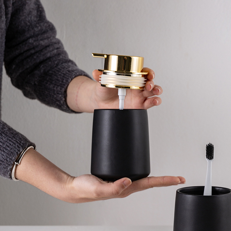 Botella de loción de presión de baño Botella de desinfectante de manos Botella de enjuague bucal Taza Bandeja Artículos sanitarios Juego de artículos para el hogar del hotel