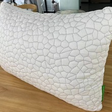 跨境热销竹纤维长方形碎海绵枕头夏季清凉记忆棉枕芯枕头护颈椎