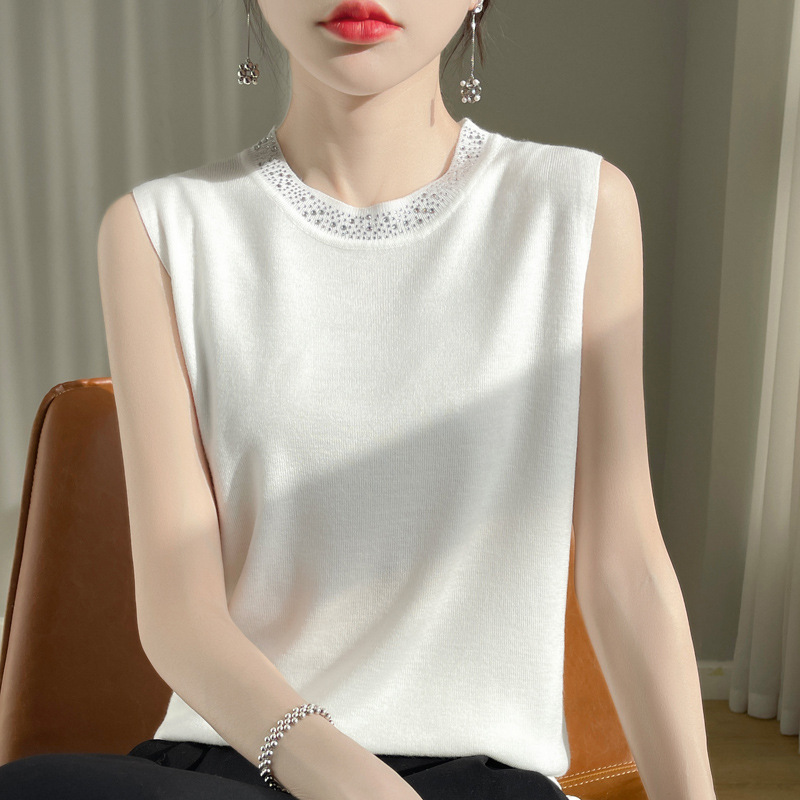 2024 Spring Suit with Round Neck Sleeveless Sweater Knitted Cardigan Bottoming Shirt Wool Camisole Black