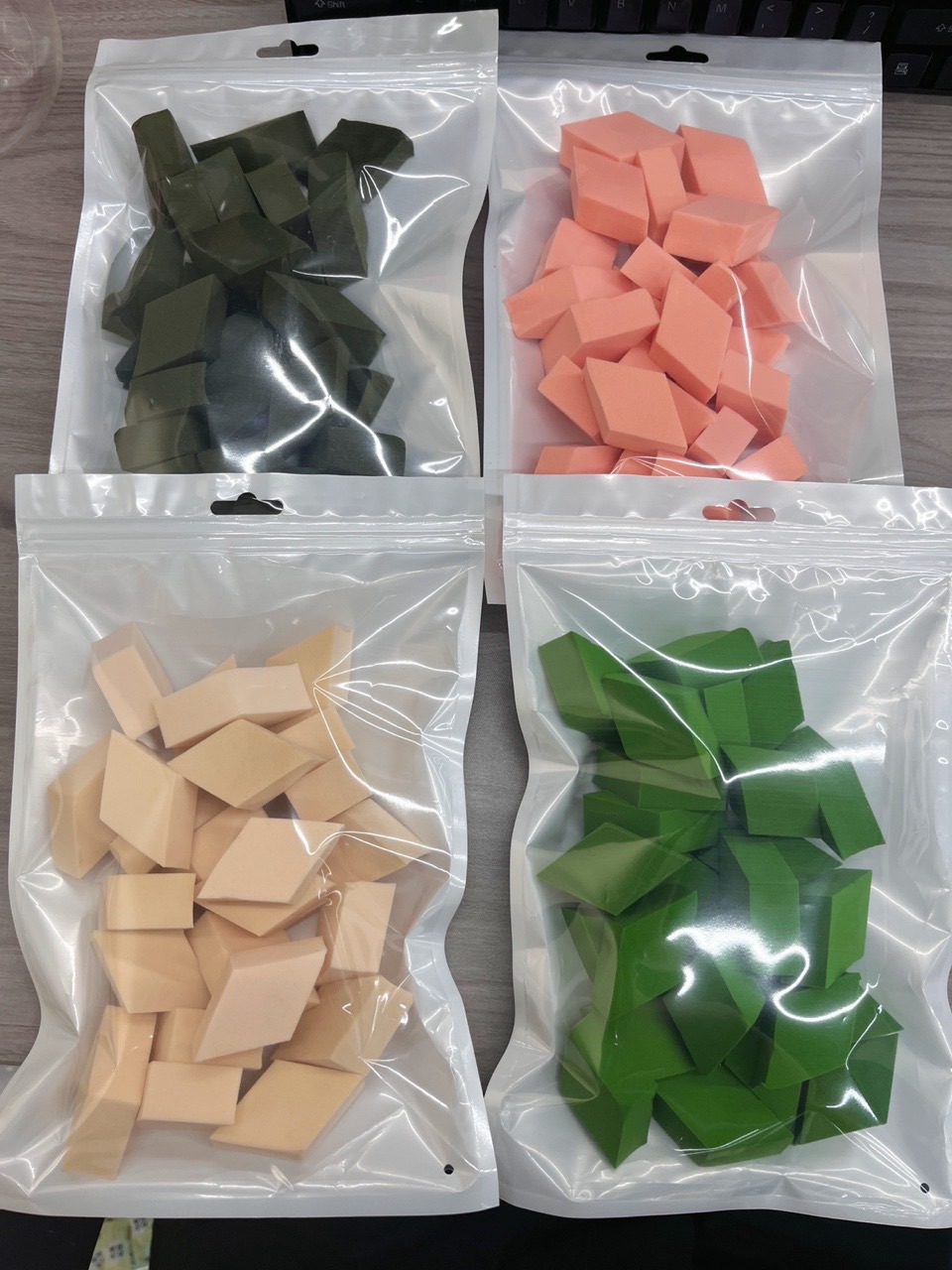 [2 yuan zona de bienestar especial] pinza de pellizco, maquillaje, huevo, polvo de maquillaje, herramientas de maquillaje, colección de varios tipos