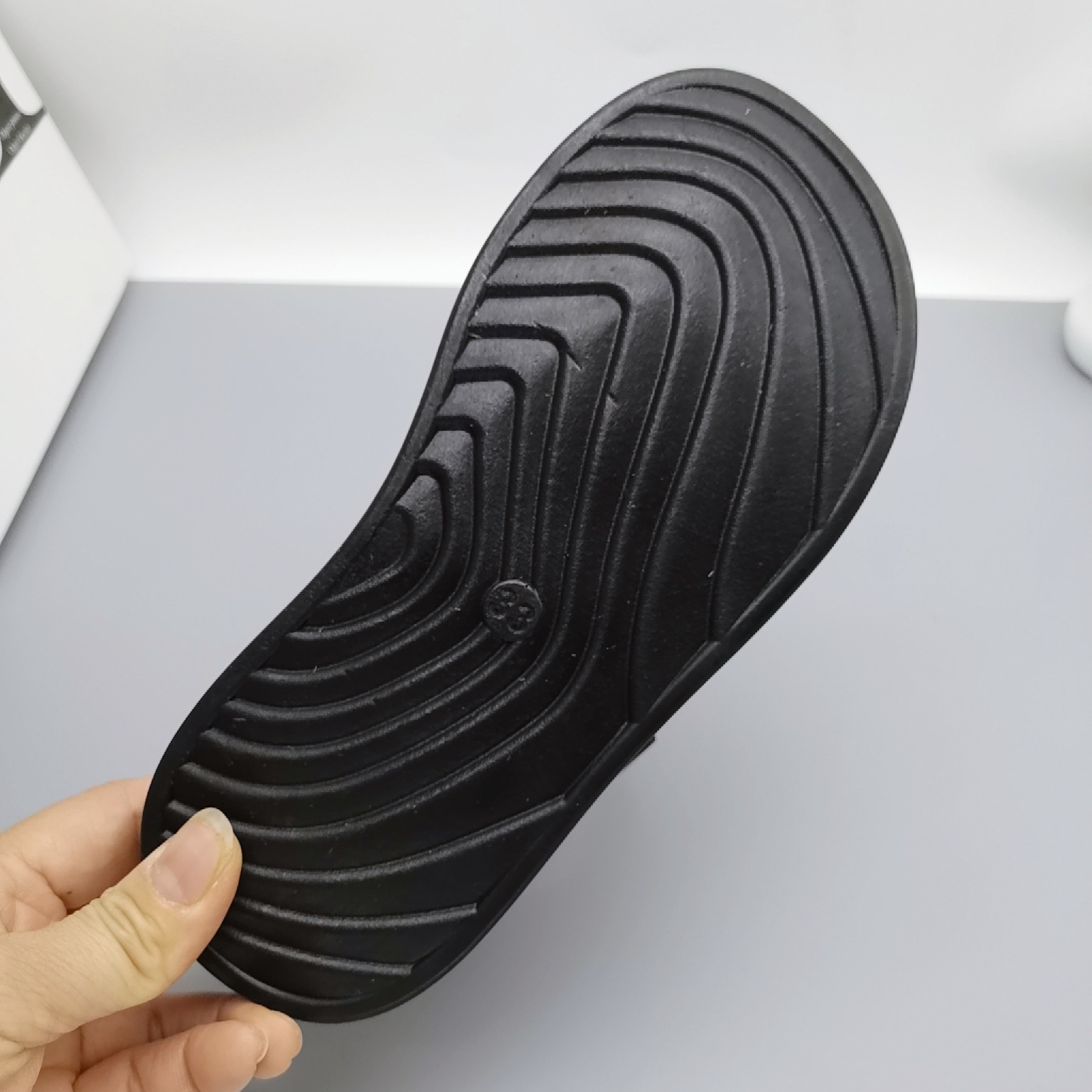 Princess Adult Summer Explosion 2025 Retro Women's Treasure 1-3-5 años Zapatos casuales a través de la red Zapatos de princesa de tendón de res antideslizante