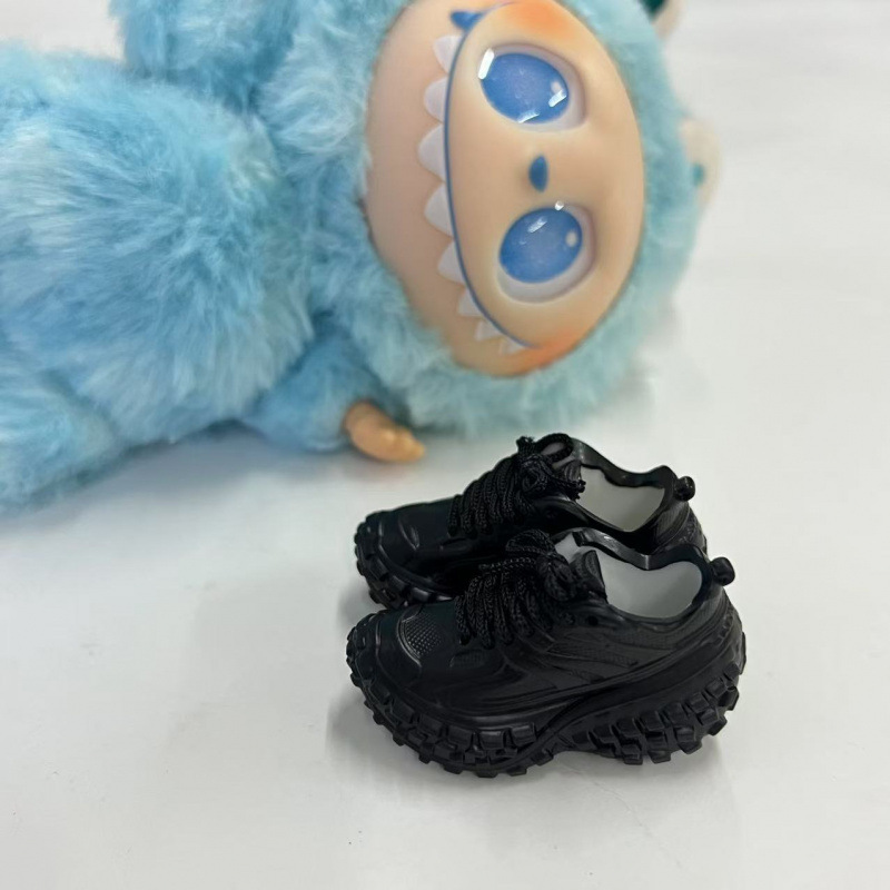 LABUBU Zapatos Rabu Ropa de bebé 17cm felpa vinilo bolso de muñeca colgante para zapatos desnudos caja ciega