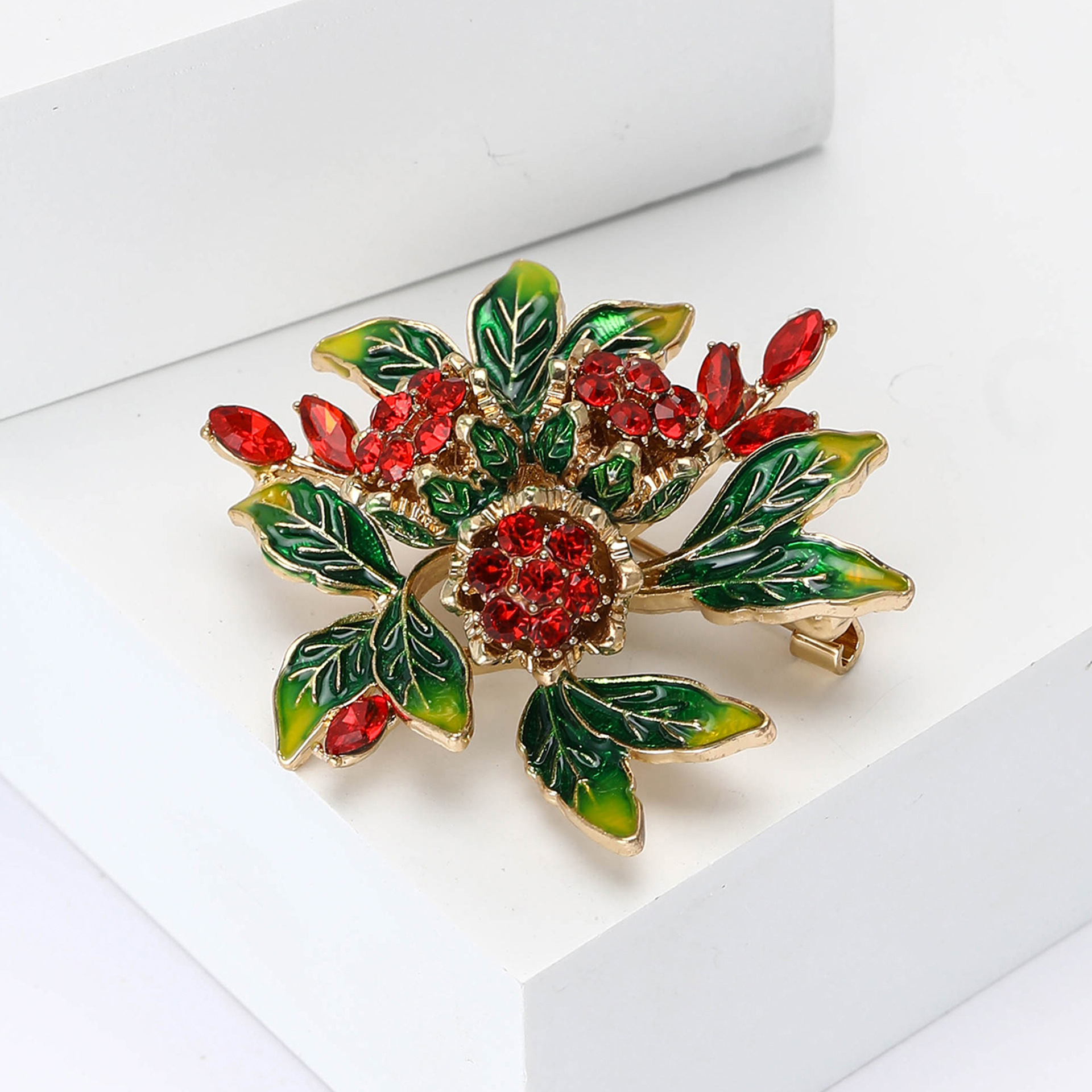 Women's Gender Vintage Style Pin Leaf Flower Alloy Rhinestones Women's Brooches