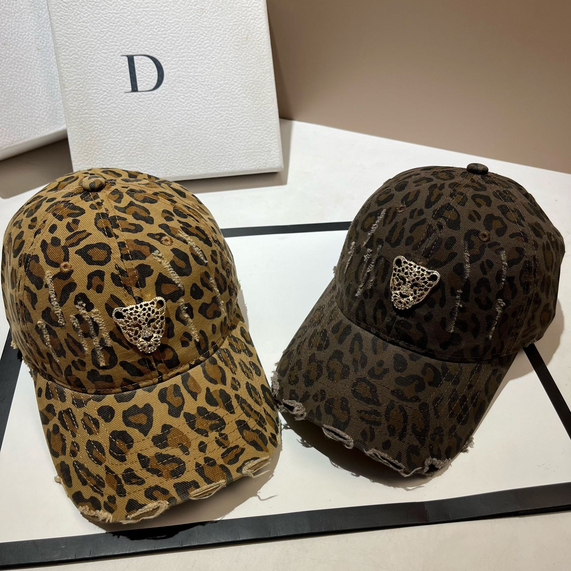 Sweet and Cool Leopard Pattern Baseball Korean Edition Star Style Personalized Piercing Duck Tongue Fashion Outdoor_voghion.com