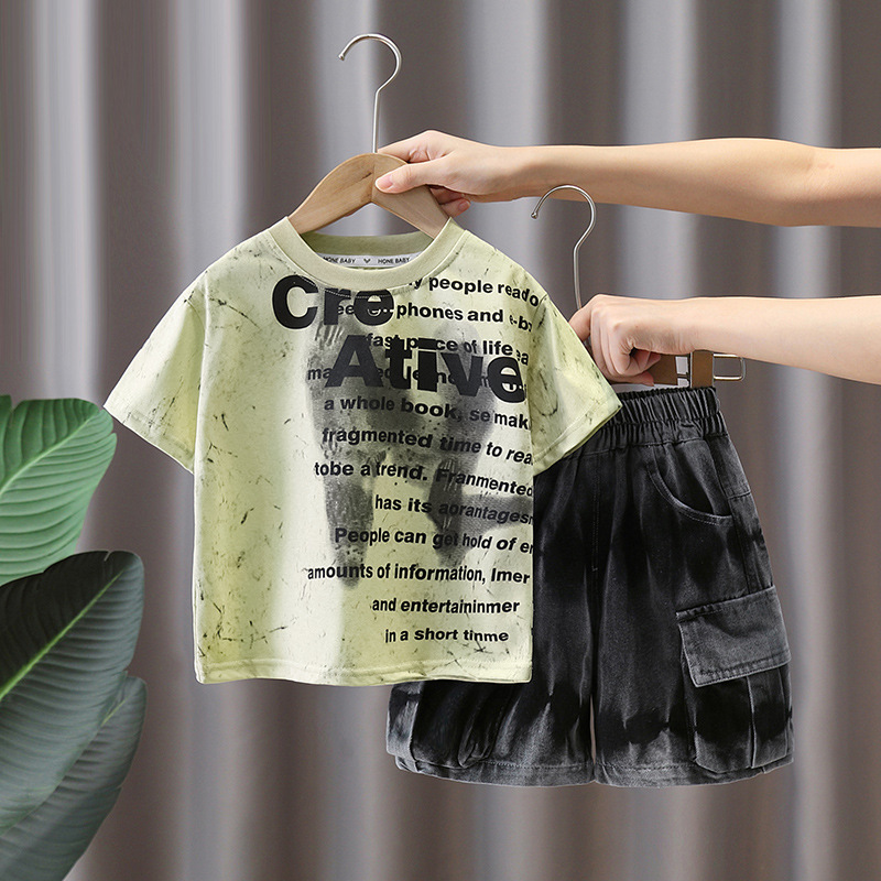 7374 Traje de manga corta para niños 2025 Nueva ropa de verano para niños Camiseta de teñido anudado de estilo occidental Ropa de marca de moda hermosa de verano 6