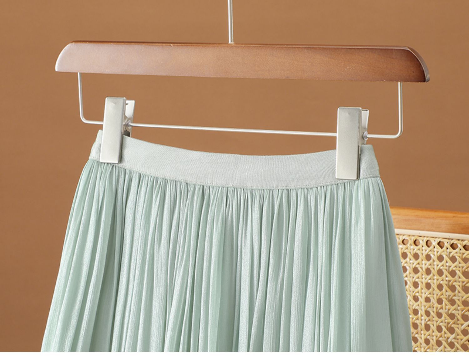 Chân váy xếp ly dáng dài nữ chất voan sợi streamer hiệu ứng ngọc trai — Màu sâm panh chi tiết 16