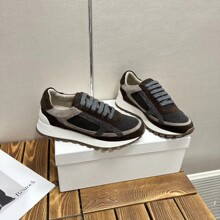 ԭ��BC���eЬ��Ƥƴɫ����߸���וr���\��Ьϵ���A�^���QŮЬ