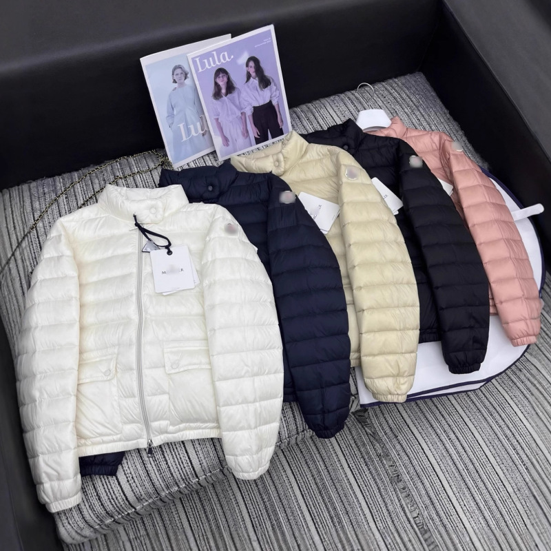 Mengkou 2025 Autumn/Winter New Style Stand Collar Lightweight down Jacket for Women, White Goose down Slim Fit Coat for Petite Figures Mengkou 2025 Autumn/Winter New Style Stand Collar Lightweight down Jacket for Women, White Goose down Slim Fit Coat for Petite Figures