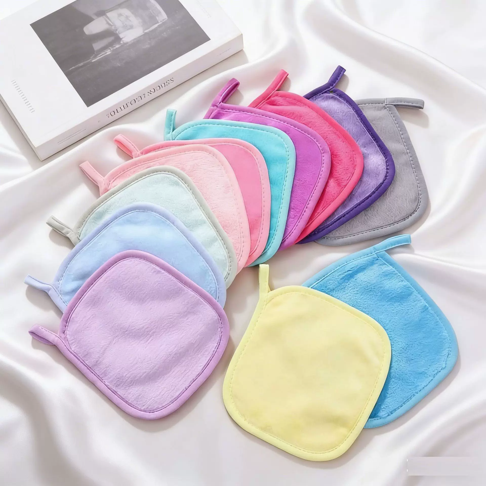 厂家批发外贸法兰绒多色卸妆毛巾重复使用洗脸巾7色混批