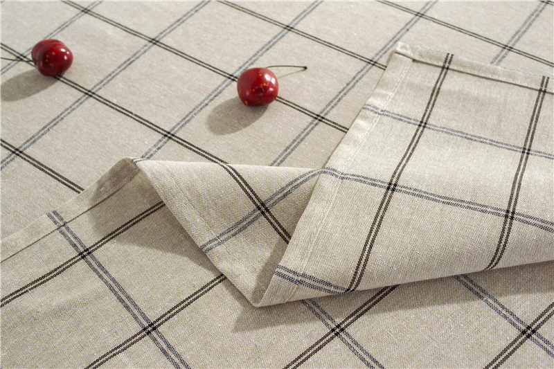 Tovaglia rettangolare geometrica a quadri a doppia linea in cotone-poliestere con bordo arrotolato, ideale per tavoli da pranzo e tavolini da caffè._voghion.com