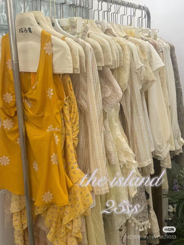 深セン南友 2025 夏の新スタイルの小さな新鮮なサスペンダードレス花柄スカートブランド婦人服卸売供給|undefined